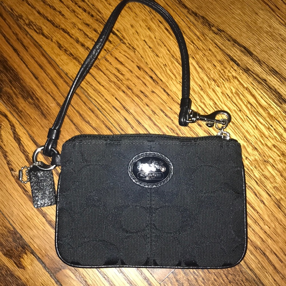 Coach signature C wristlet